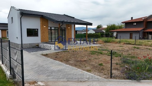 Къща в Пловдив, област-с. Радиново площ 175 цена 329000