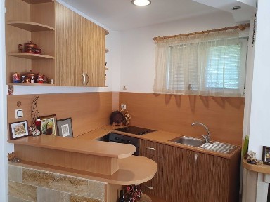 4ст+к, монолит, 120 кв. м., ет. 2,център