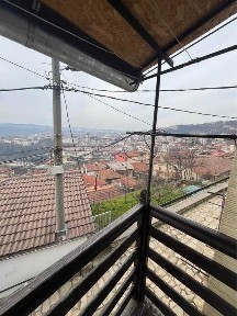 Двуетажна къща с панорамна гледка в гр. Велико Търново, кв. 