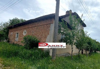 Къща за продажба в с. Овча могила