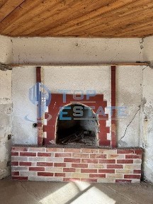 Двуетажна слънчева вила във вилната зона на град Бяла Черква