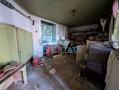 Тухлена къща в село Долна Липница