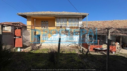 Двуетажна Къща - Васил Левски