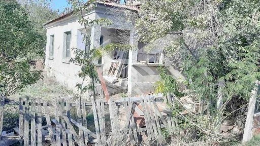 Двуетажна къща в село Ливада 51056
