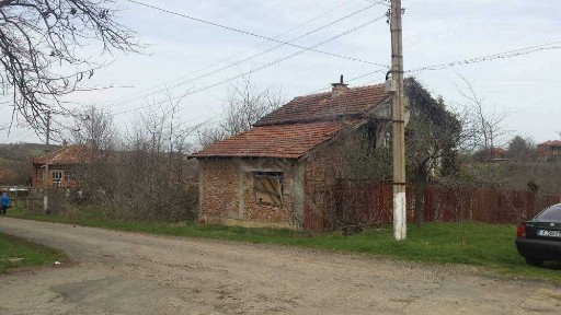 ЕКСКЛУЗИВНО ПРЕДЛОЖЕНИЕ! Двуетажна къща в село Драка 54567