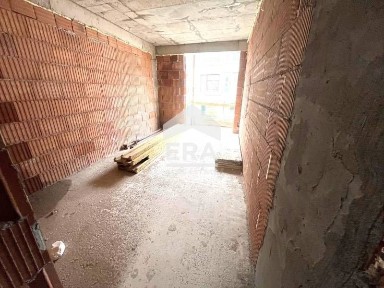 Тристаен апартамент за продажба, в новострояща се бутикова сграда, рай