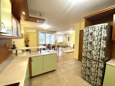 Отдавам под наем къща, м-т Евксиноград, РЗП: 362 кв. м