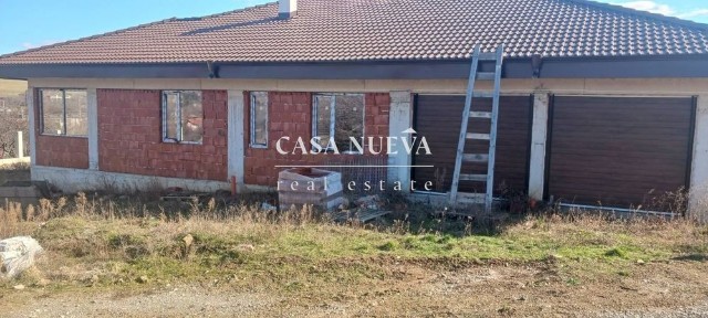 Къща в с. Долна Диканя, Перник