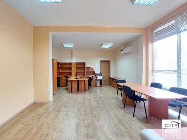 111351 Напълно обзаведен офис в кв. Картала, Велико Търново