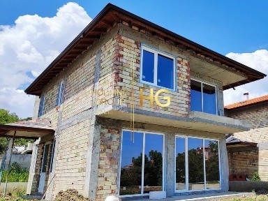 Къща в Варна, област-гр. Бяла площ 133 цена 160000