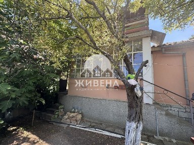 Къща с парцел 706 кв. м, м-т Манастирски рид