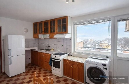Етаж от къща в района на м-т Галата!