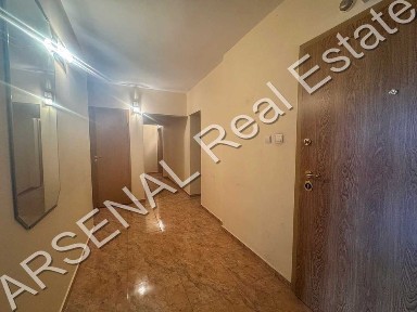 Продаваме многостаен апартамент, кв. Младост 2