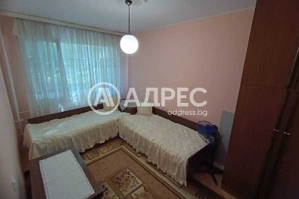 Продава се тристаен апартамент в центъра на гр. Разград!
