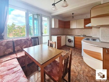 104968 ЕКСКЛУЗИВНО! Четиристаен апартамент до парк Дружба, В. Търново
