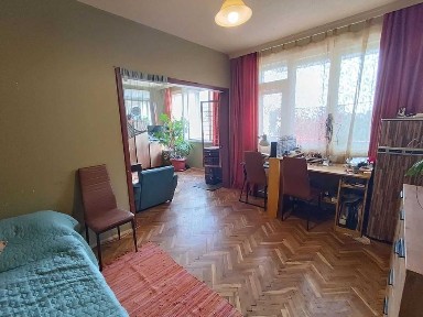 Многостаен апартамент в кв. Акация