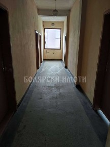 Четиристанаен апартамент в град Дебелец
