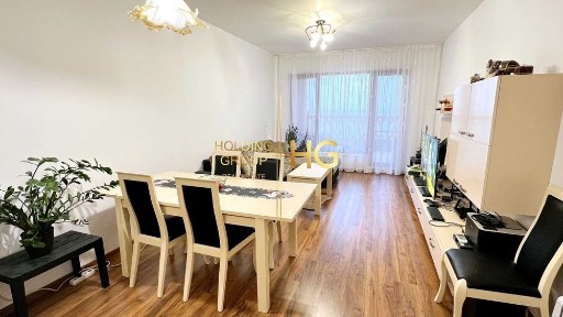 Многостаен апартамент на метри от Кабакум