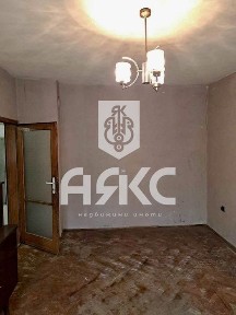 Двустаен апартамент в кв. Борово