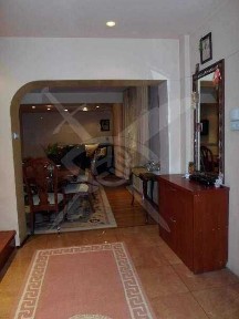 Продава се триетаж къша в карлово! 97120