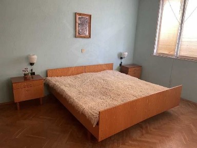 Етаж от къща в гр. Карлово 68290