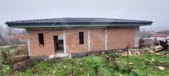 Продава се къща в с. Розовец 96223