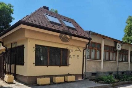 оф. 16479 Къща за живеене или Търговска дейност Кършияка