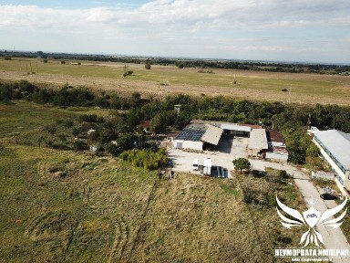 Продавам складова база, къща с постройки и парцел 7700кв в Асеновград