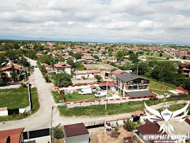 Продавам нова къща с широк двор 820кв. м. в село Костиево, общ. Марица