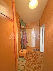 Продава апартамент тип гарсониера 42 кв. м. в гр. Нови пазар, кв. Възраждане