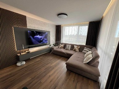 Тристаен апартамент в Сарафово 70054