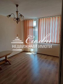 Двустаен тухлен апартамент-кв. Вароша