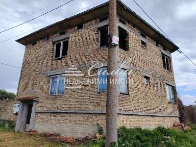 Къща в Шумен, област-с. Янково площ 154 цена 70000