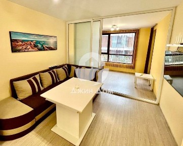 Двустаен апартамент с ГЛЕДКА МОРЕ в к-с „Бургас Бийч 2“, кв. Сарафово
