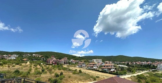 Двустаен апартамент с ГЛЕДКА МОРЕ и планина в к-с „Макон“, Свети Влас