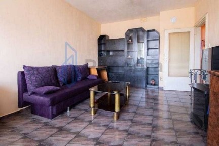 Тристаен апартамент под наем в кв. Люлин 4