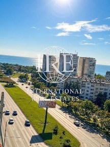 Пентхаус в Премиум сграда кв. Бриз с уау панорама