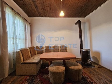 Къща в Велико Търново, област-с. Горна Липница площ 75 цена 27000