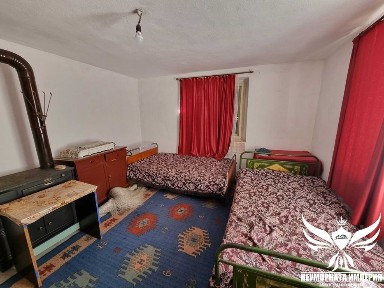 Продавам многостаен РЗП135кв с два гаража в Асеновград, кв. Долни Воден