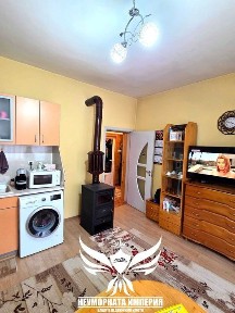 Продавам хубав двустаен апартамент 40кв. м 1ет. в гр. Лъки, обл. Пловдив