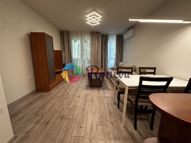 3-стаен в Варна-Център площ 80 цена 950