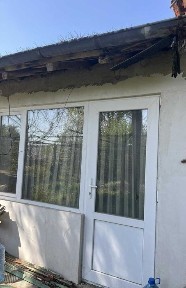 Самостоятелна ТУХЛЕНА къща на плоча - с. Дибич