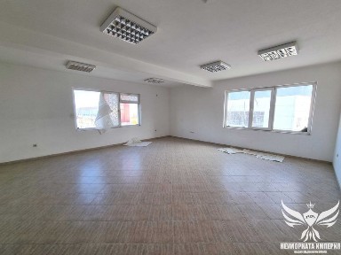Под наем помещения, офиси, склад 265кв. м. в гр. Асеновград