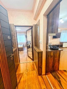Имот Корект дава под наем Чисто нов Напълно обз 2-Стаен апарт, кв. Запад