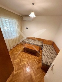 Четиристаен апартамент Кючук Париж 106050