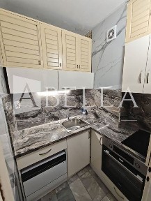 3-стаен в София-Света Троица площ 92