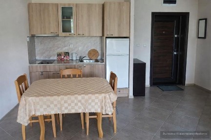 Двустаен апартамент в гр. Варна, к. к. Златни пясъци!