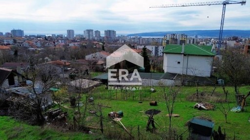 Тристаен ексклузивен апартамент за продажба, с морска панорама, в ново