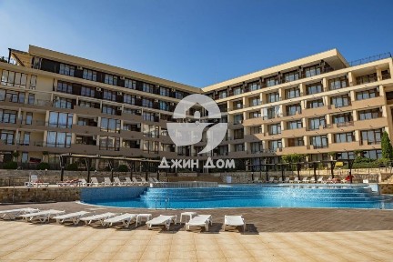 Просторни двустайни апартаменти в к-с „Луксор“, гр. Свети Влас