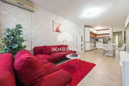 Продава обзаведен 3-стаен апартамент, до Окръжна болница